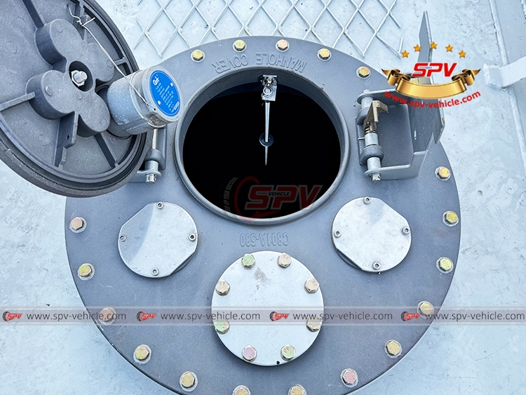 Tank Compartments' Cover Display - 3 Tank Compartments in 1 Truck